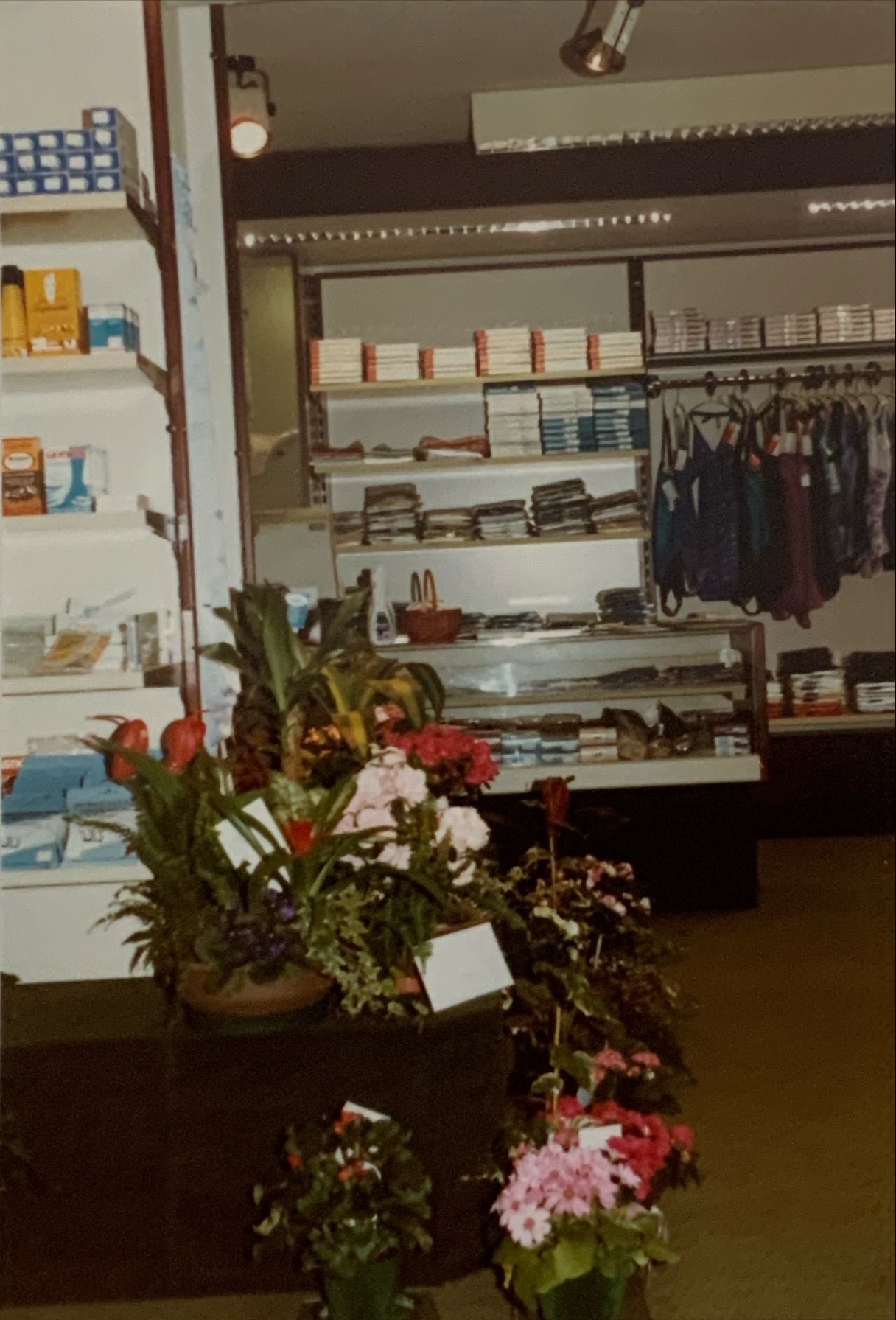 Räumlichkeiten 18 1983 Raeumlichkeiten LadenraumRingstrasse