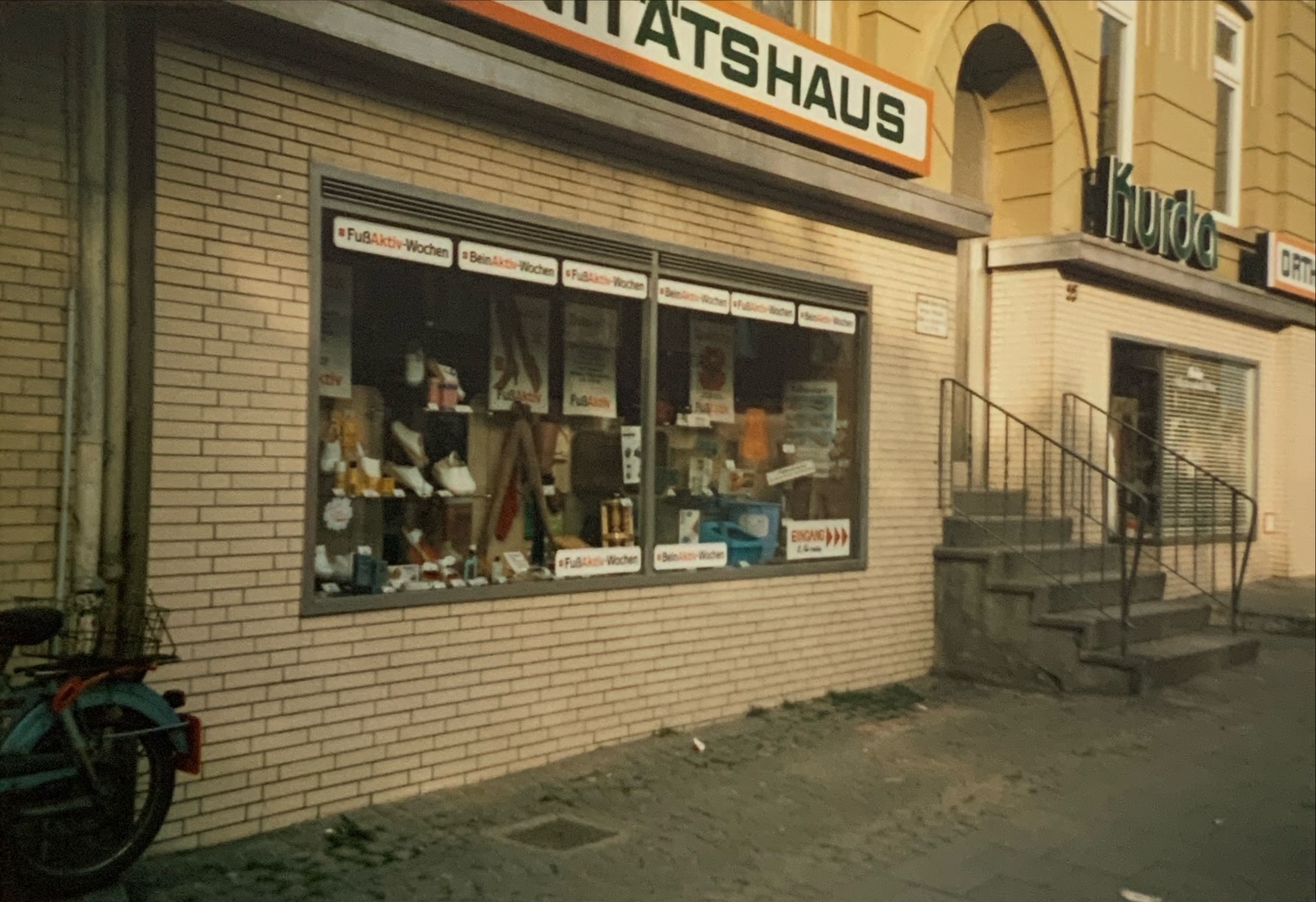 Räumlichkeiten 23 1986 Raeumlichkeiten Gebaeudeansicht03