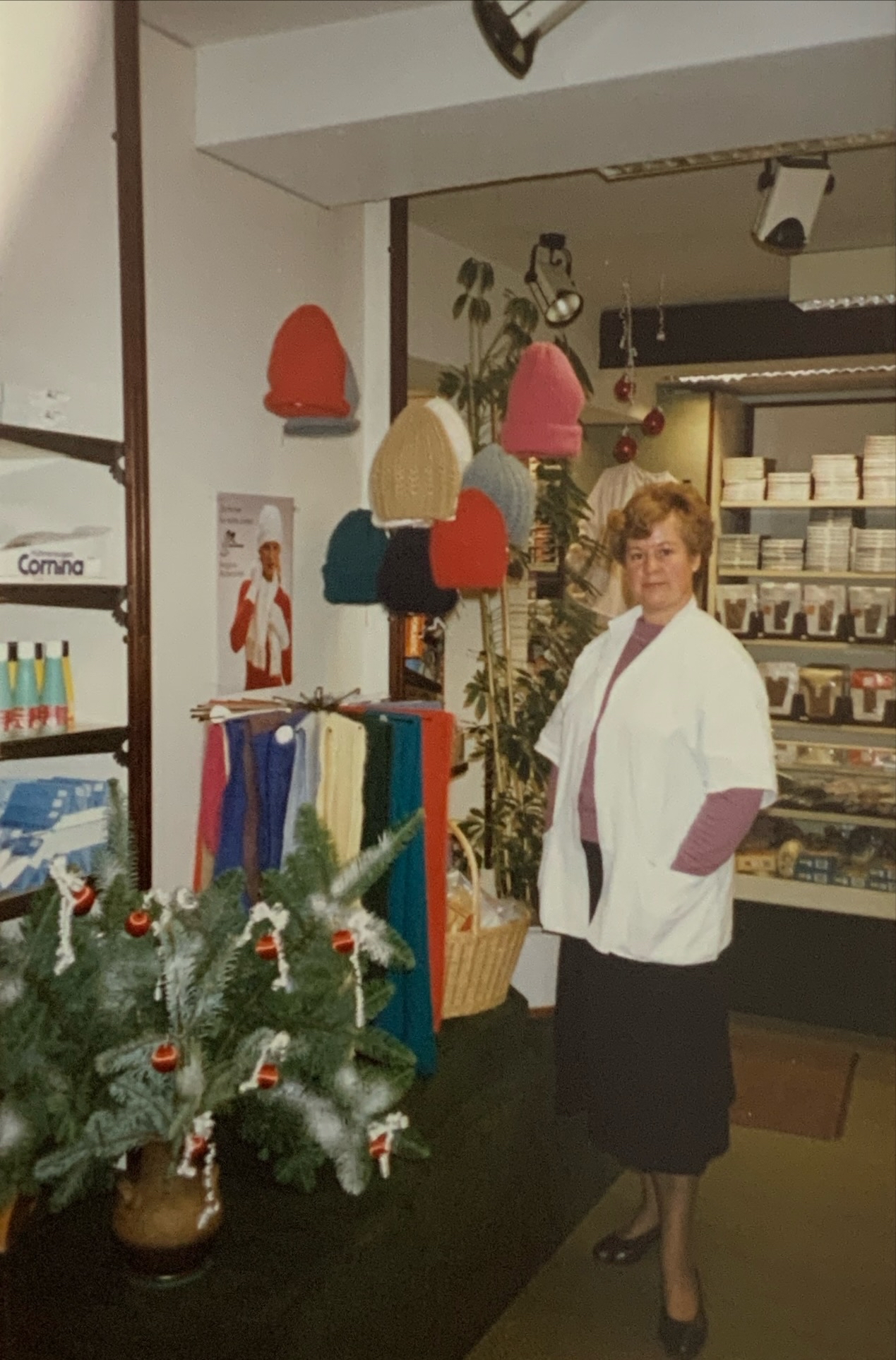 Impressionen 14 1986 Unternehmerfotos ElkeKurdaImLaden03