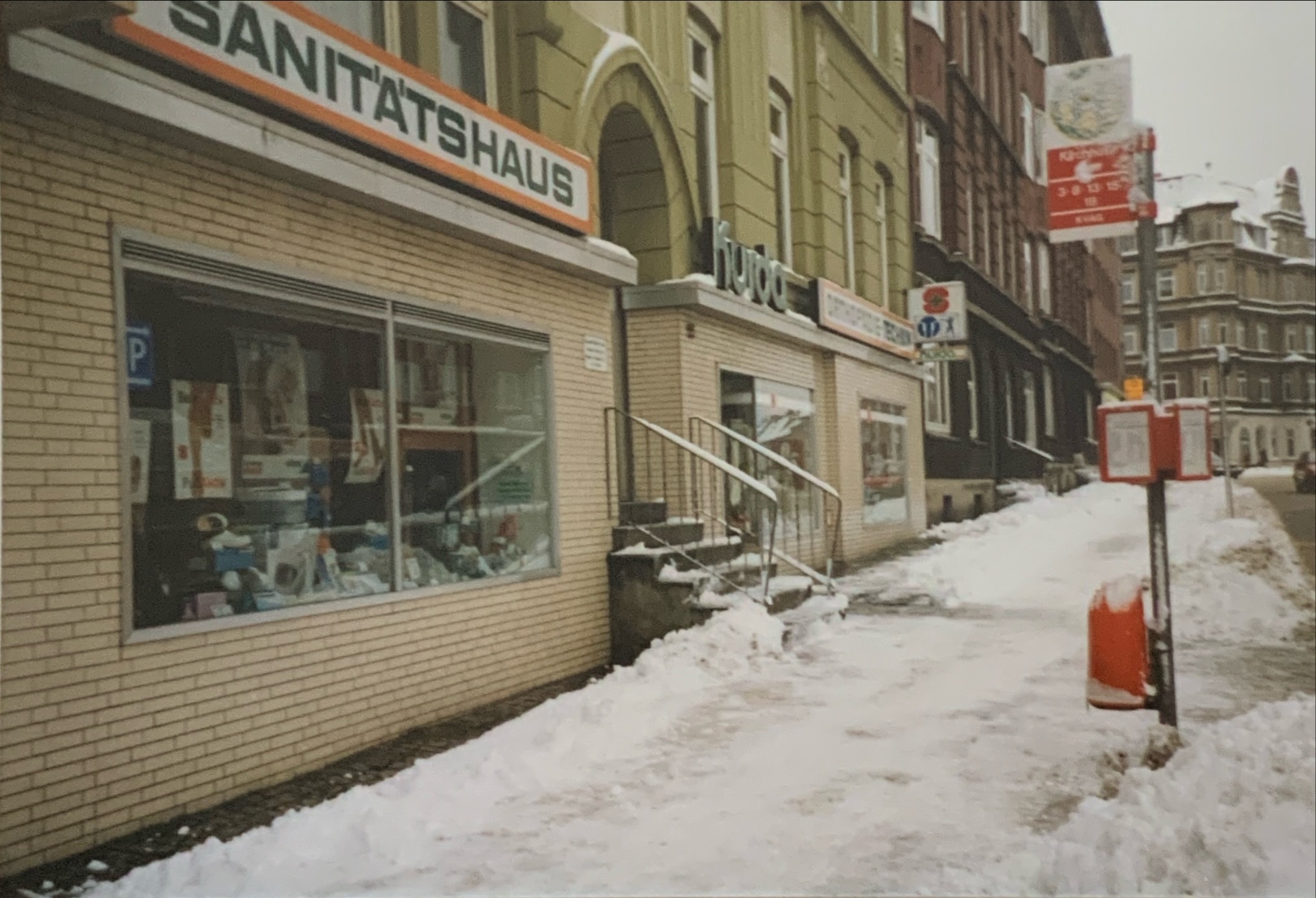 Räumlichkeiten 29 1991 Raeumlichkeiten Gebaeudeansicht01