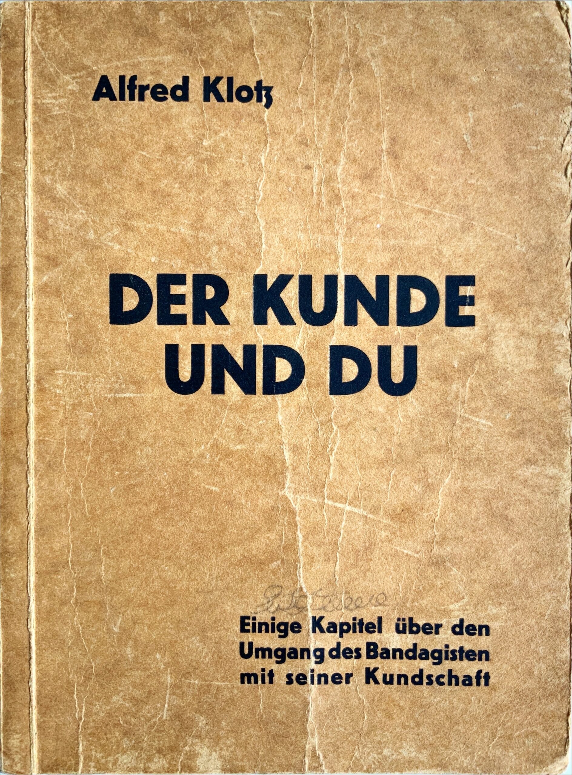 Fachbücher 117 unbekannt06 Fachbuecher DerKundeUndDu EinigeKapitelUeberDenUmgangDesBandagistenMitSeinerKundschaft Klotz Cover scaled